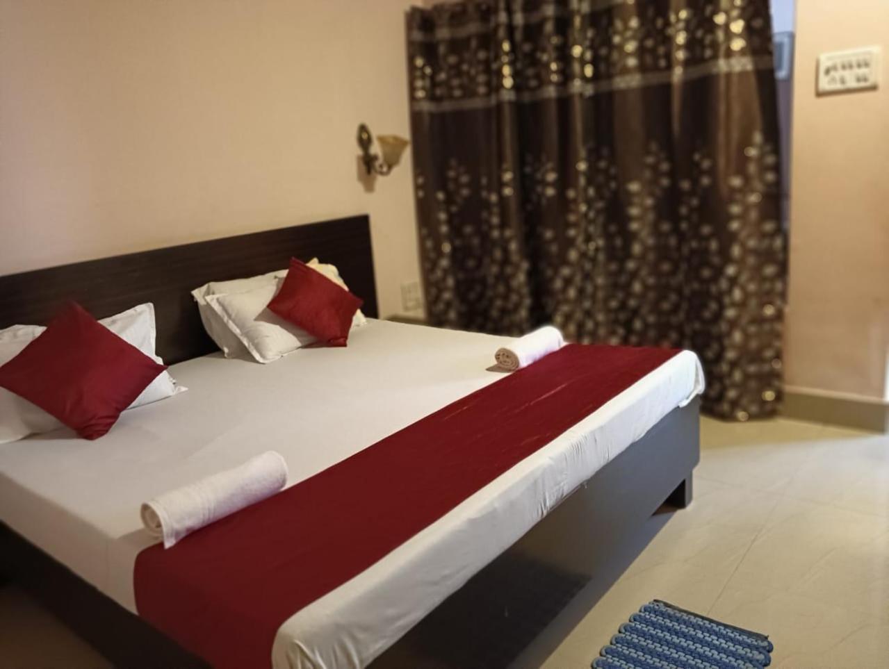 Shree Krishna Hotel Inn Varanasi Eksteriør billede