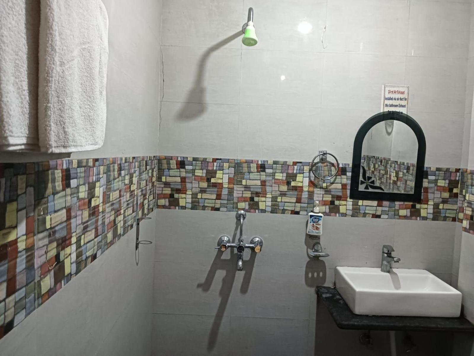 Shree Krishna Hotel Inn Varanasi Eksteriør billede